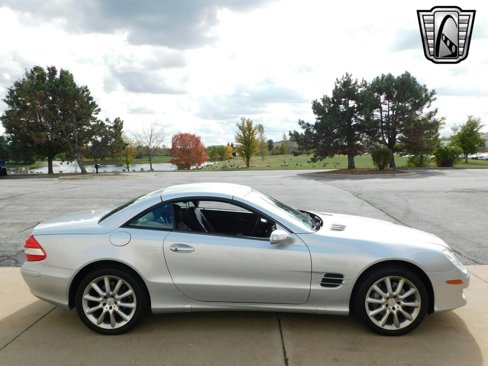 Used 2007 Mercedes-Benz SL 550 image 3