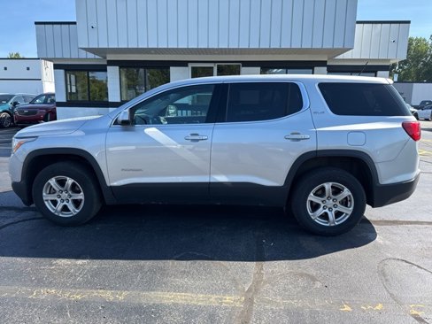 Used 2019 GMC Acadia SLE image 7