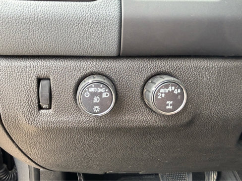 Used 2022 Chevrolet Colorado Z71 image 11