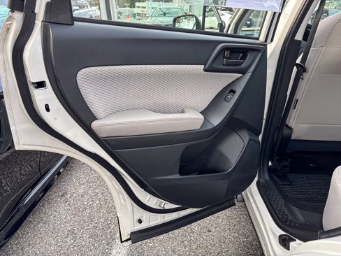 Used 2018 Subaru Forester 2.5i w/ Alloy Wheel Package image 26