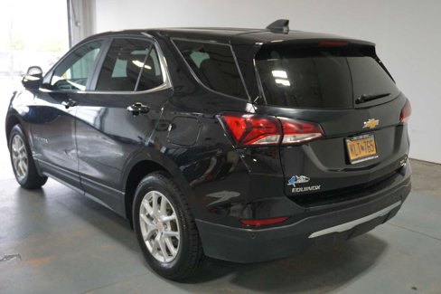 Used 2024 Chevrolet Equinox LT image 3
