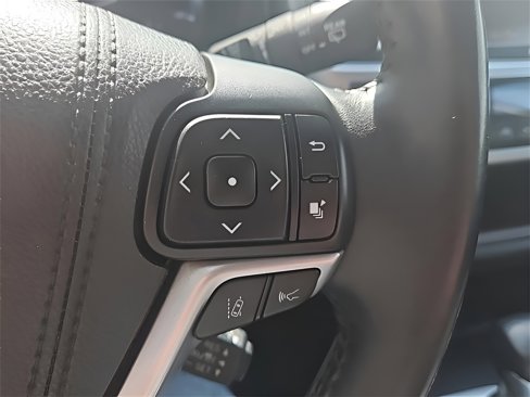 Used 2017 Toyota Highlander Plus image 26