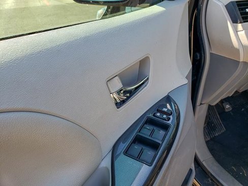 Used 2014 Toyota Sienna SE image 10