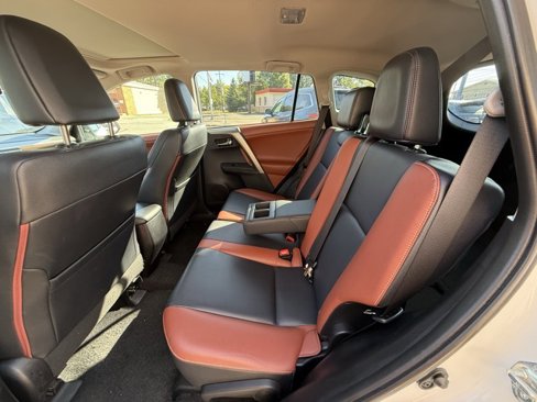 Used 2013 Toyota RAV4 Limited image 15