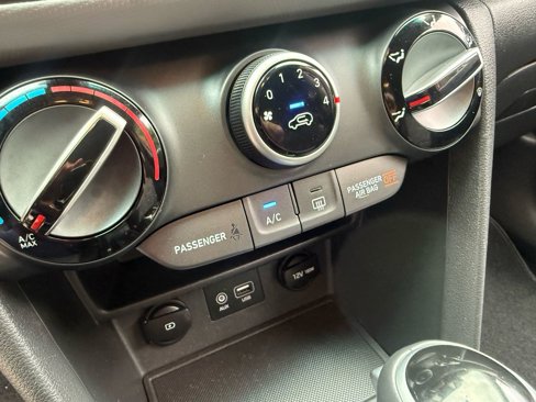 Used 2020 Hyundai Kona SEL image 26