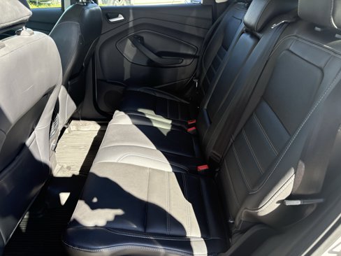 Used 2018 Ford Escape SEL image 9
