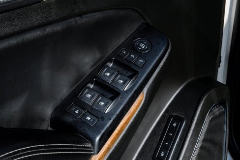 Used 2015 GMC Yukon XL Denali w/ Premium Package image 45
