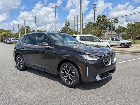 New 2025 BMW X3 xDrive30i w/ Convenience Package image 2
