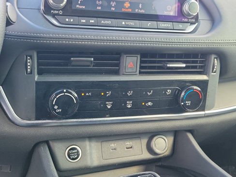 Certified 2021 Nissan Rogue S image 27