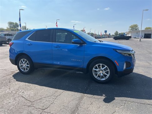 Used 2024 Chevrolet Equinox LT image 3