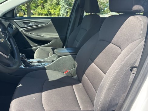 Used 2023 Chevrolet Malibu LT image 15
