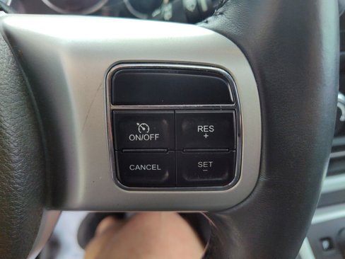 Used 2015 Jeep Compass High Altitude image 27