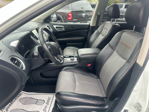 Used 2020 Nissan Pathfinder SL image 11