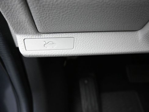 Used 2016 Subaru Forester 2.5i Touring w/ Eyesight & Navigation System image 27