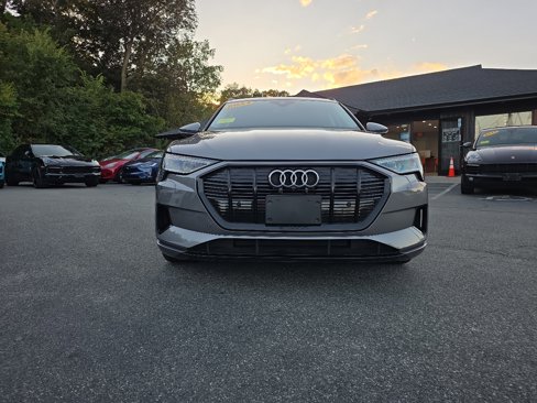 Used 2021 Audi e-tron Premium w/ Convenience Plus Package image 14