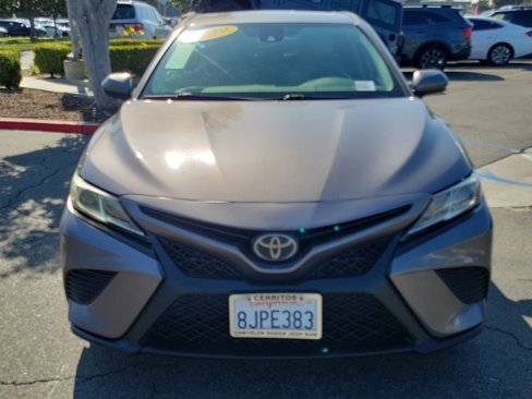 Used 2019 Toyota Camry L image 24