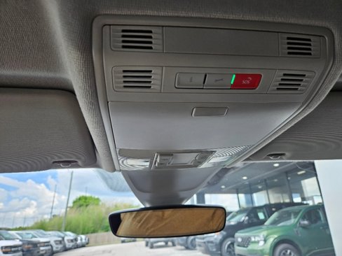 Used 2024 Volkswagen Tiguan S image 23