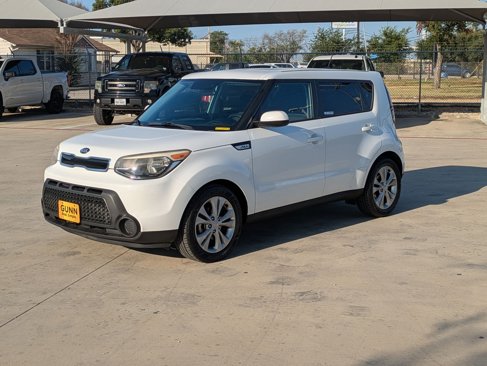 Used 2015 Kia Soul + image 7