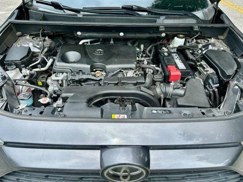 Used 2020 Toyota RAV4 XLE image 12