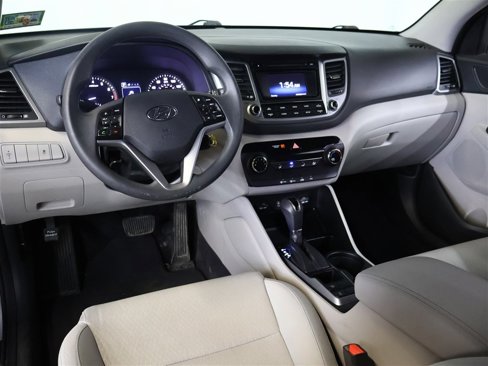 Used 2018 Hyundai Tucson SE image 7
