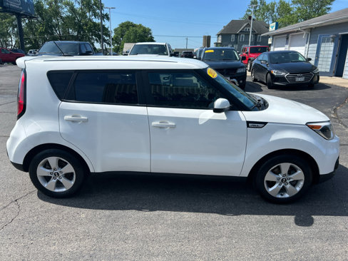 Used 2018 Kia Soul image 2