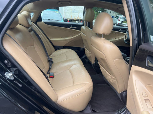 Used 2013 Hyundai Sonata Limited w/ Premium Pkg image 13