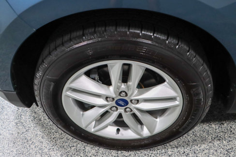 Used 2016 Ford Edge SEL image 11