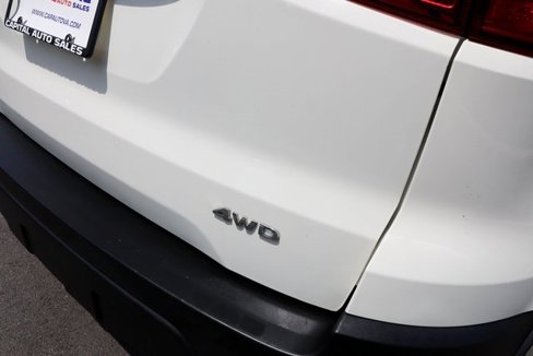 Used 2020 Ford EcoSport S image 24