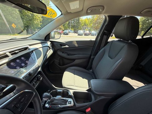 Used 2023 Buick Encore GX Select w/ Sport Touring Package image 18