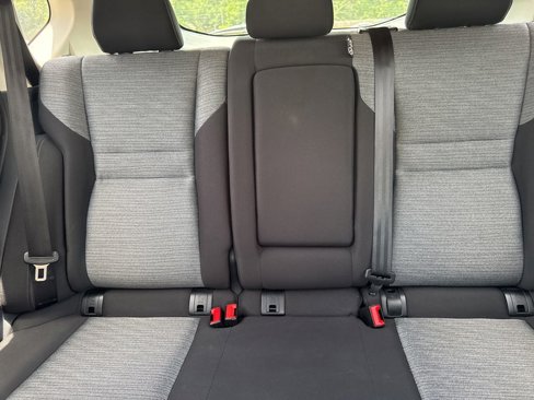 Used 2021 Nissan Rogue SV image 25