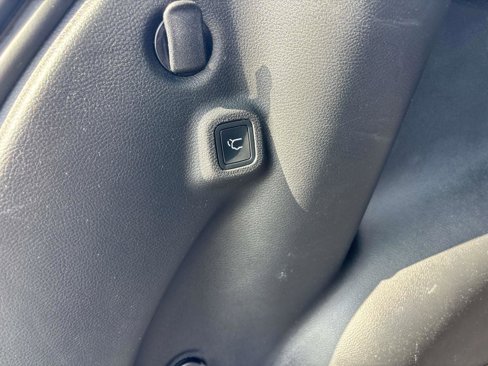 Used 2018 Jeep Compass Limited w/ Navigation Group image 13