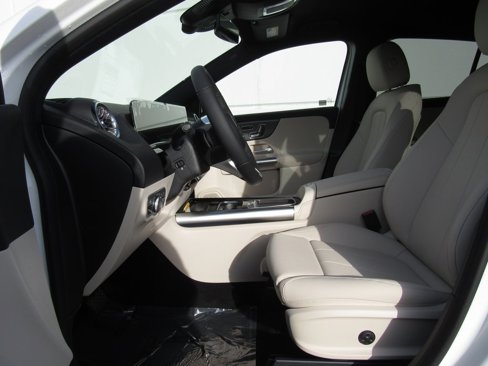 New 2025 Mercedes-Benz GLA 250 4MATIC image 10