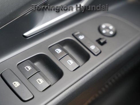 Certified 2023 Hyundai Elantra SEL w/ Convenience Package image 21