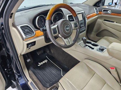 Used 2011 Jeep Grand Cherokee Overland image 22