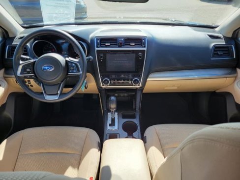 Used 2018 Subaru Outback 2.5i Premium image 11