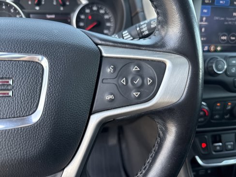 Used 2020 GMC Terrain SLT w/ Preferred Package image 22
