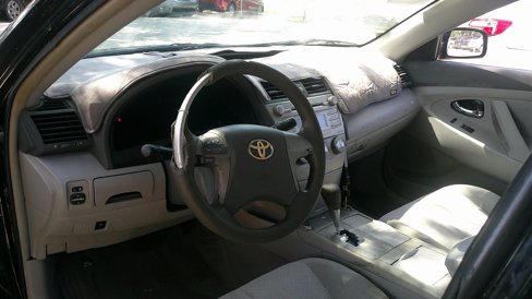 Used 2010 Toyota Camry LE image 18