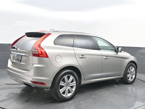 Used 2016 Volvo XC60 T6 w/ Proximity Package image 7