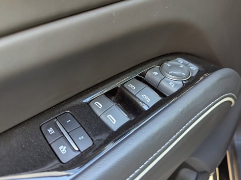 Used 2023 Cadillac Escalade V image 24