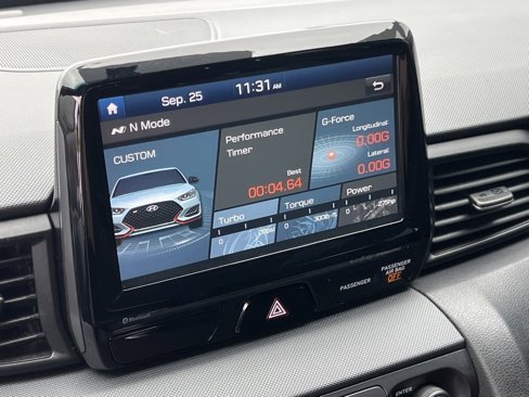 Used 2020 Hyundai Veloster N image 21