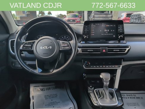 Used 2023 Kia Seltos S image 11