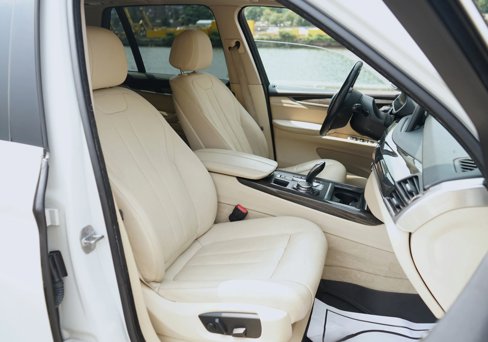 Used 2015 BMW X5 xDrive35d w/ Premium Package image 31