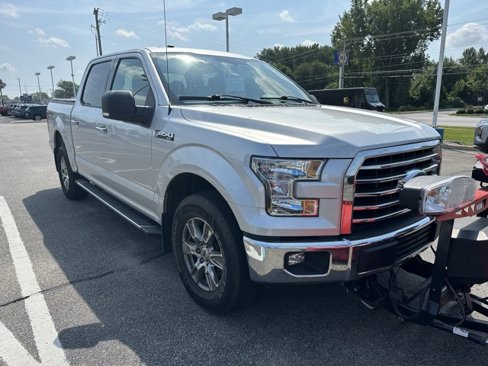 Used 2017 Ford F150 XLT w/ Equipment Group 301A Mid image 5