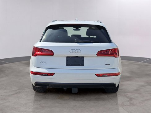 Used 2020 Audi Q5 2.0T Premium w/ Titanium Sport Package image 5