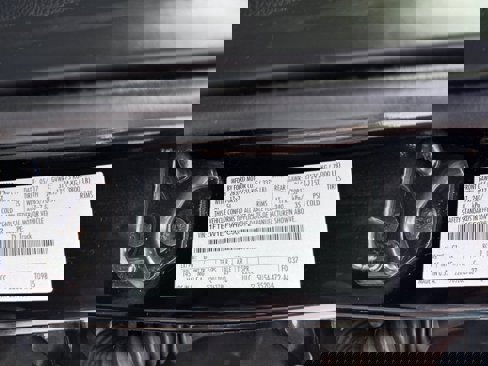 Used 2017 Ford F150 XLT image 25