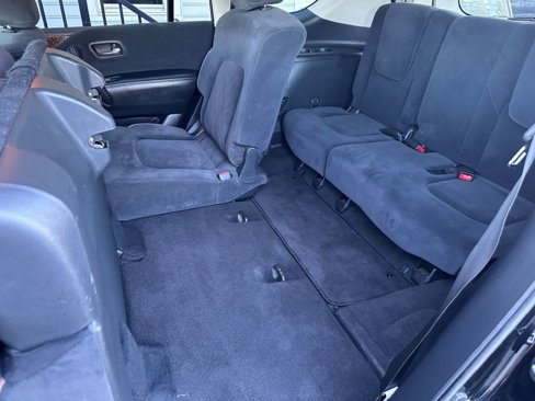 Used 2018 Nissan Armada SV image 13