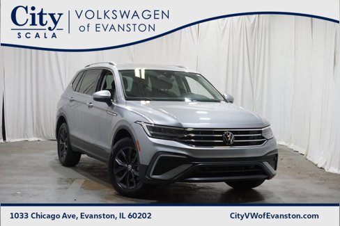 Certified 2024 Volkswagen Tiguan SE image 1