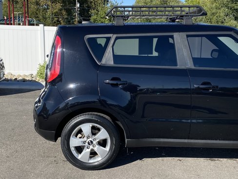 Used 2017 Kia Soul image 6