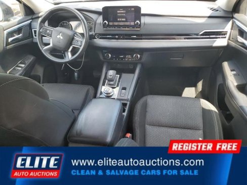 Used 2022 Mitsubishi Outlander ES image 15