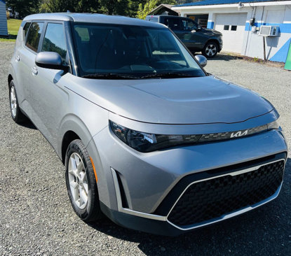 Used 2023 Kia Soul LX w/ Option Group 015 image 3